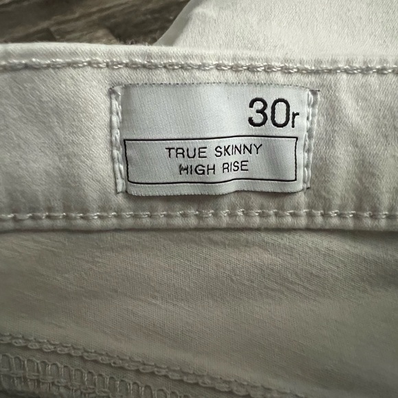 GAP true skinny high rise - Picture 3 of 3